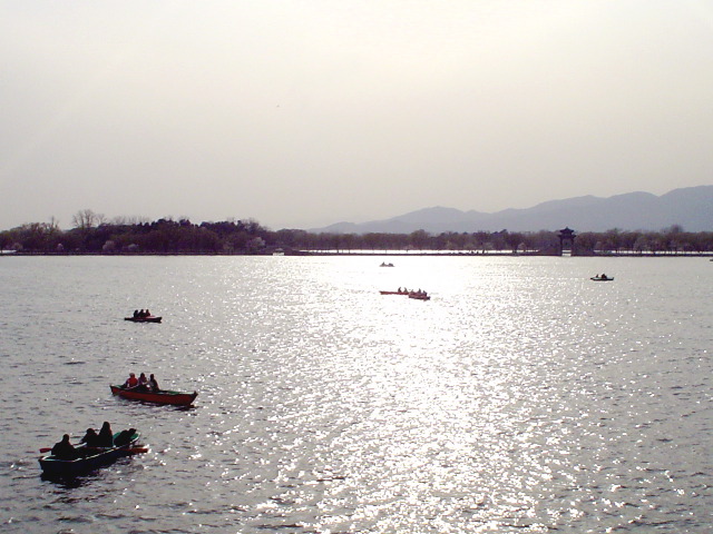 Kūnm&iacute;ngh&uacute; boaters