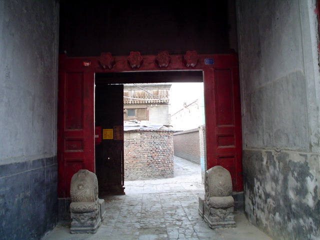 Tonglingge_hutong.JPG
